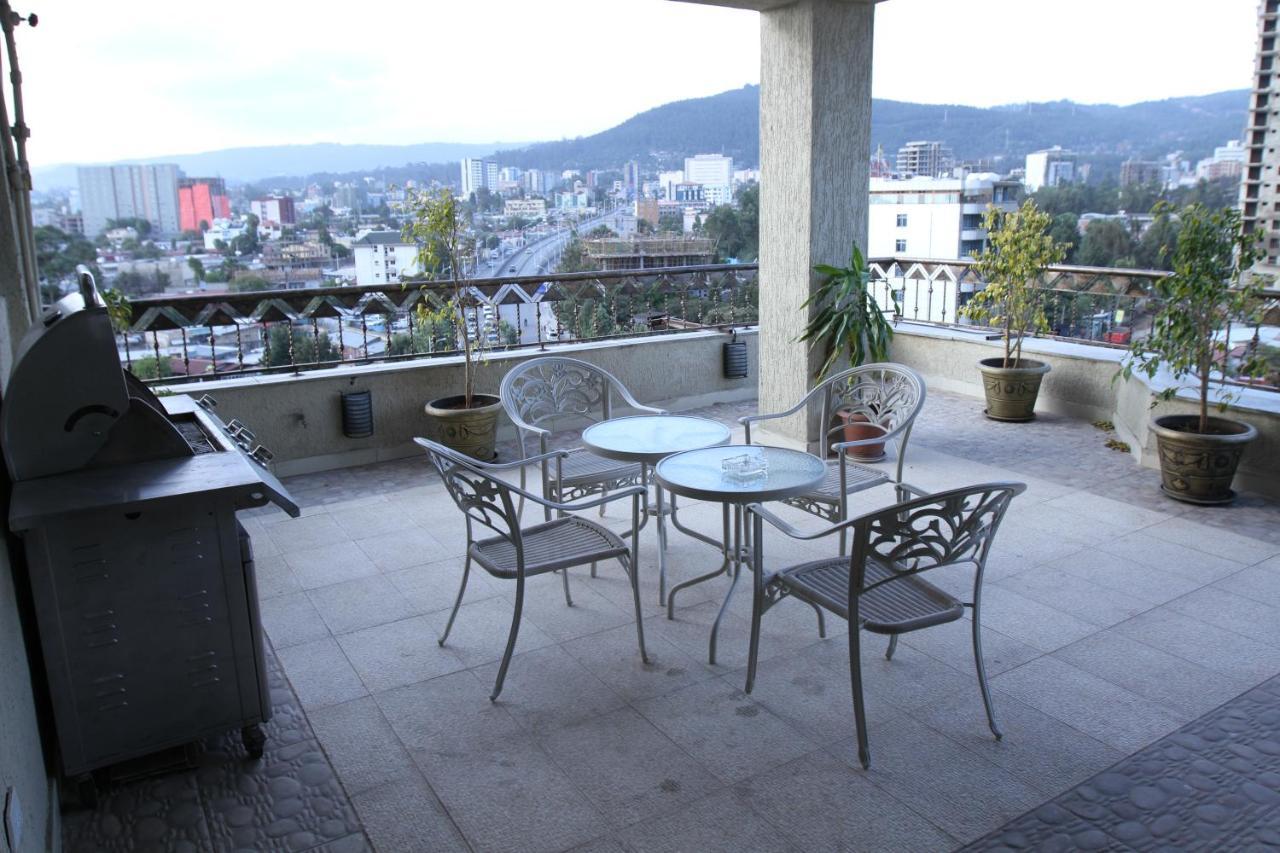 Geza Apartment Hotel Addis Ababa Bagian luar foto